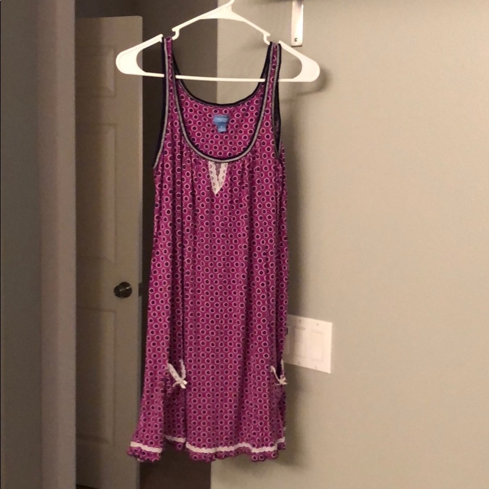Simply Vera Vera Wang Nightgown size Medium